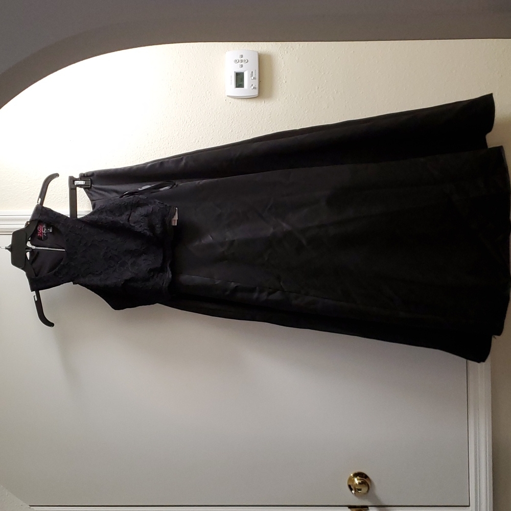 2PC Gown black NWT